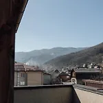 & Hotel Rakhiv