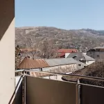 & Hotel Rakhiv