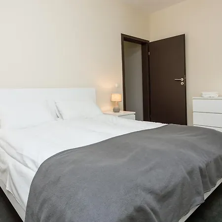 Hotel&apartments