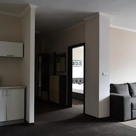 & Hotel *