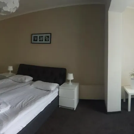 & Hotel *