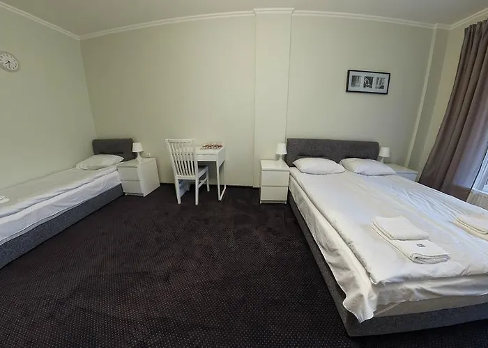 Hotel &