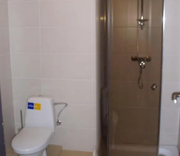 Hotel & Rakhiv