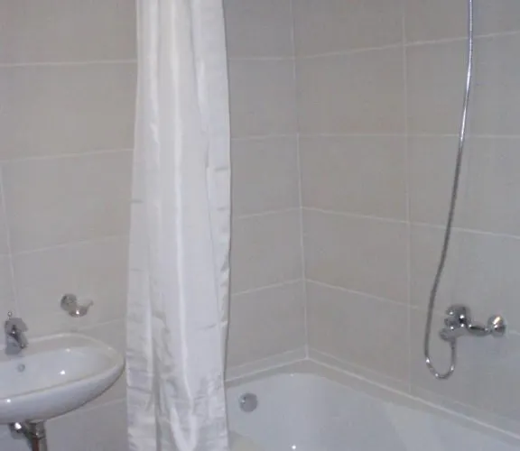 Hotel &